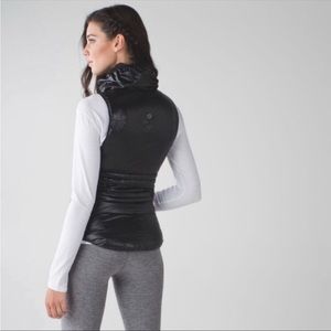 Lululemon Fluffin’ Awesome Black Shiny Down Vest 4